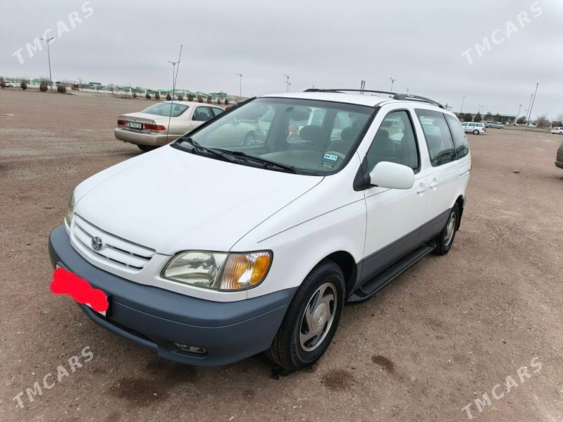 Toyota Sienna 2002 - 235 000 TMT - Şabat etr. - img 1