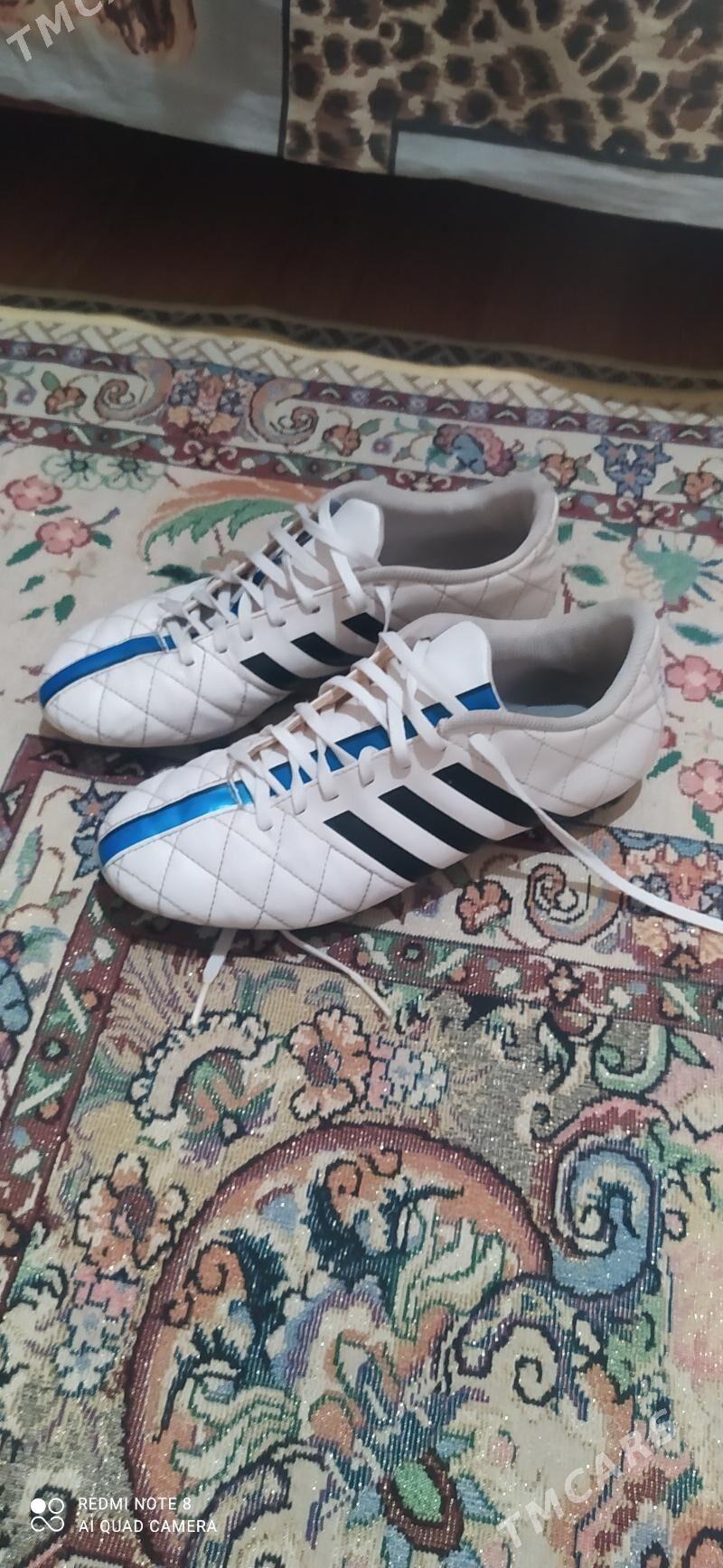 Футбольные красовки - Büzmeýin - img 1