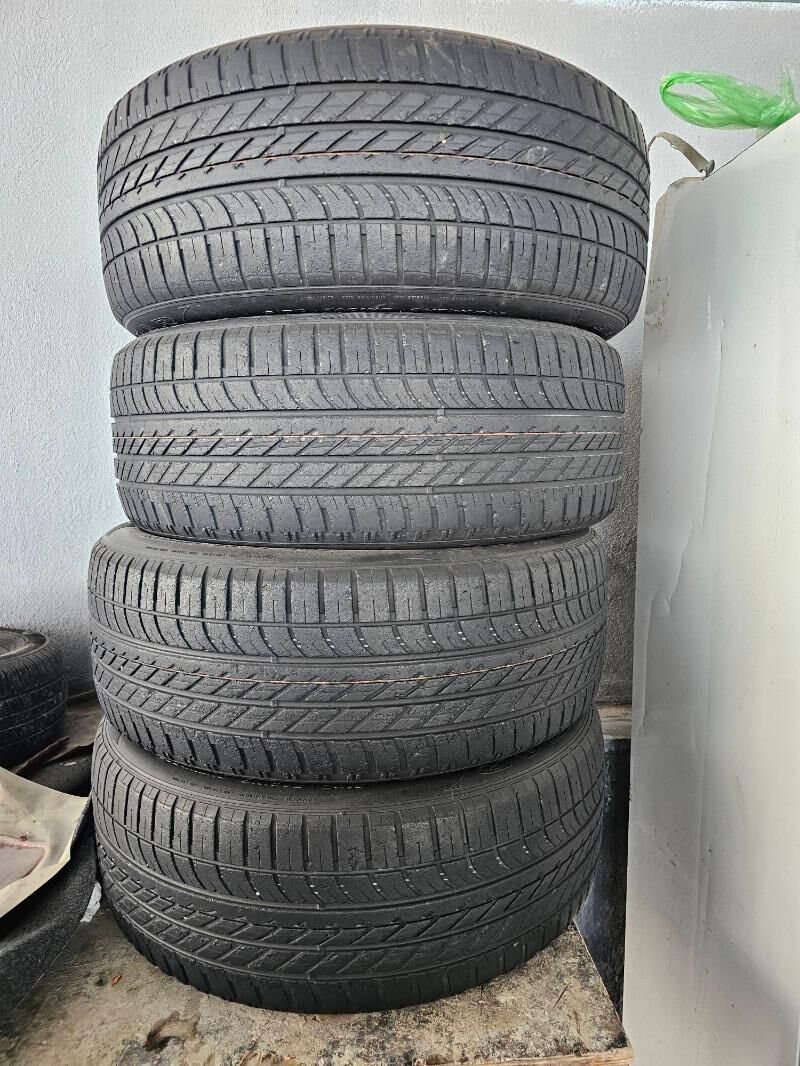 Покрышки 2 300 TMT - Район ст. Аэропорта, ул. Гагарина - img 1