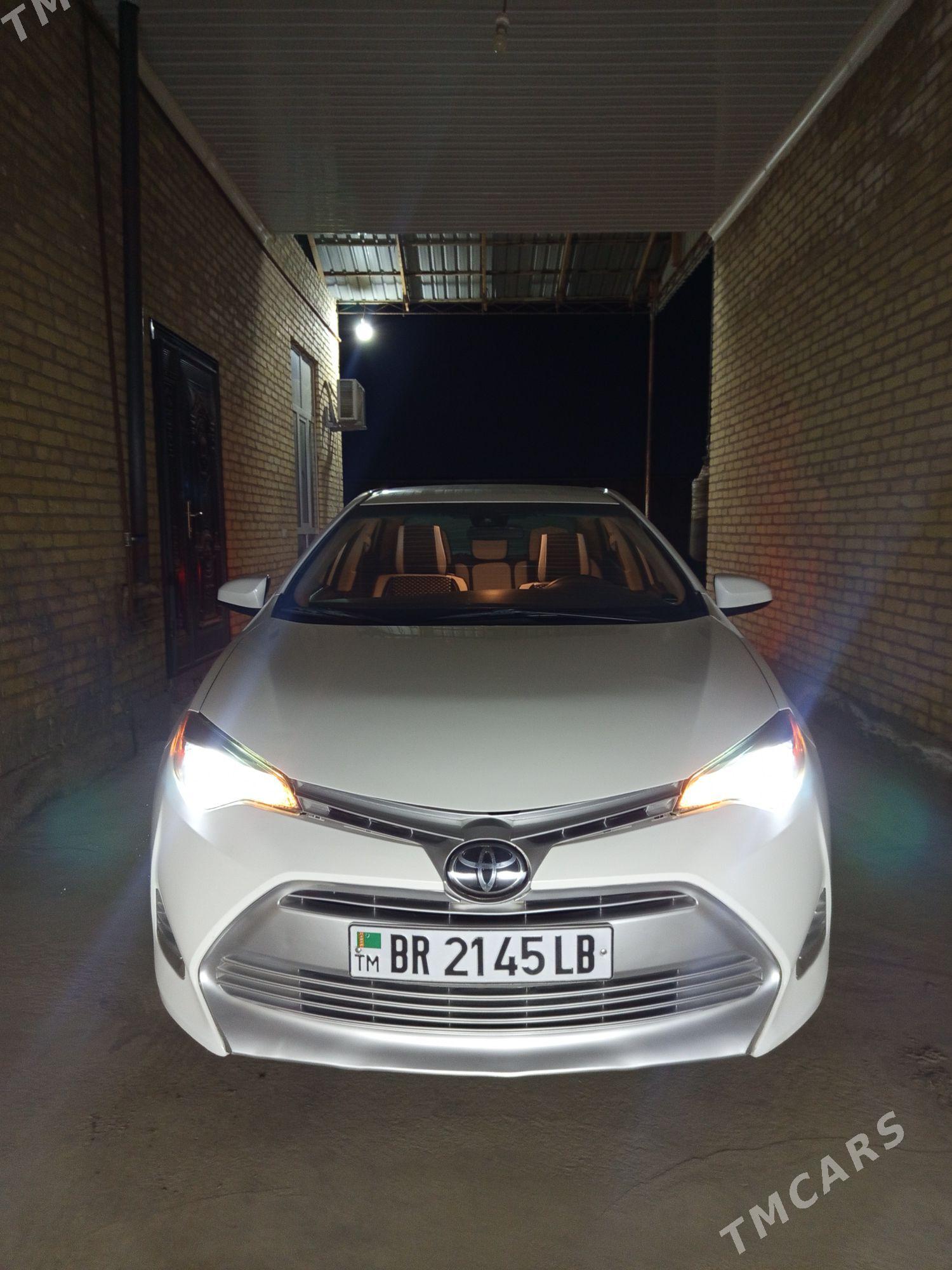 Toyota Corolla 2019 - 225 000 TMT - Чарджоу - img 1