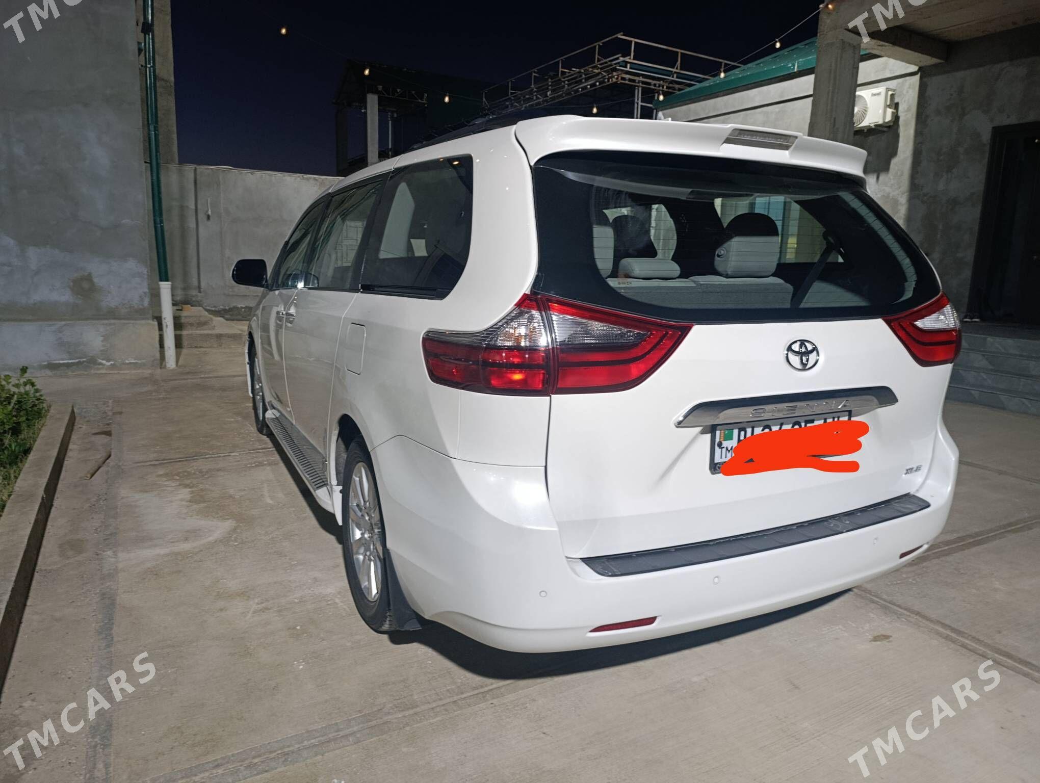 Toyota Sienna 2020 - 517 000 TMT - Гёкдепе - img 1