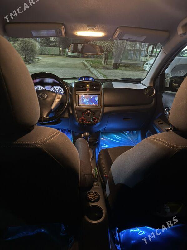 Nissan Versa 2017 - 145 000 TMT - 1 мкр - img 1