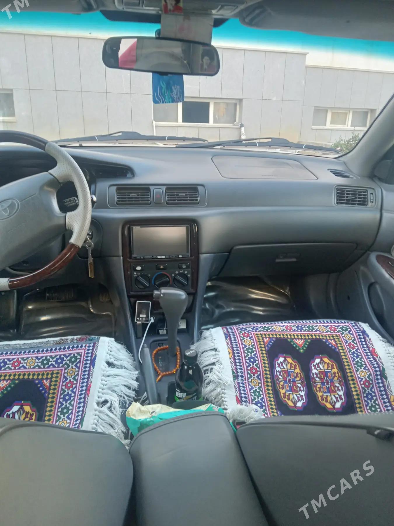 Toyota Camry 2000 - 150 000 TMT - Анев - img 1