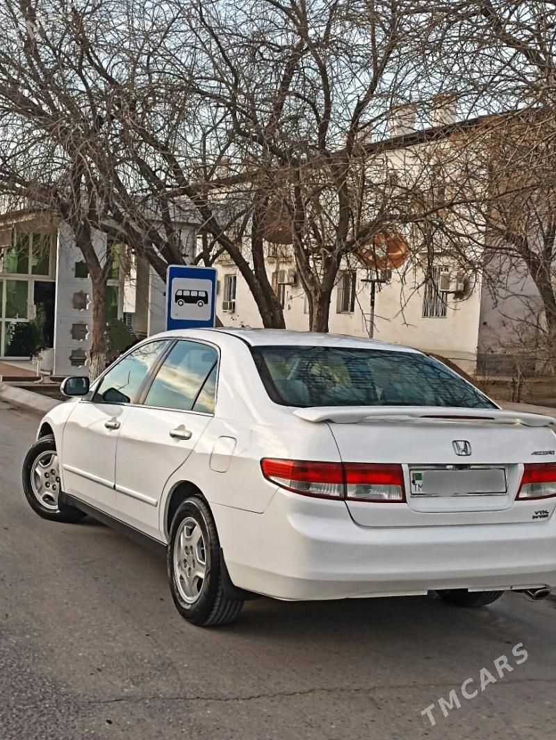 Toyota Camry 2005 - 119 000 TMT - Балканабат - img 1