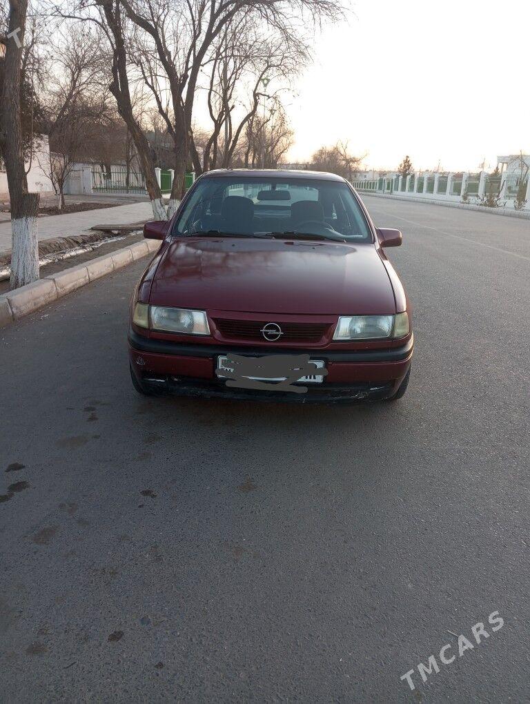 Opel Vectra 1991 - 32 000 TMT - Murgap - img 1