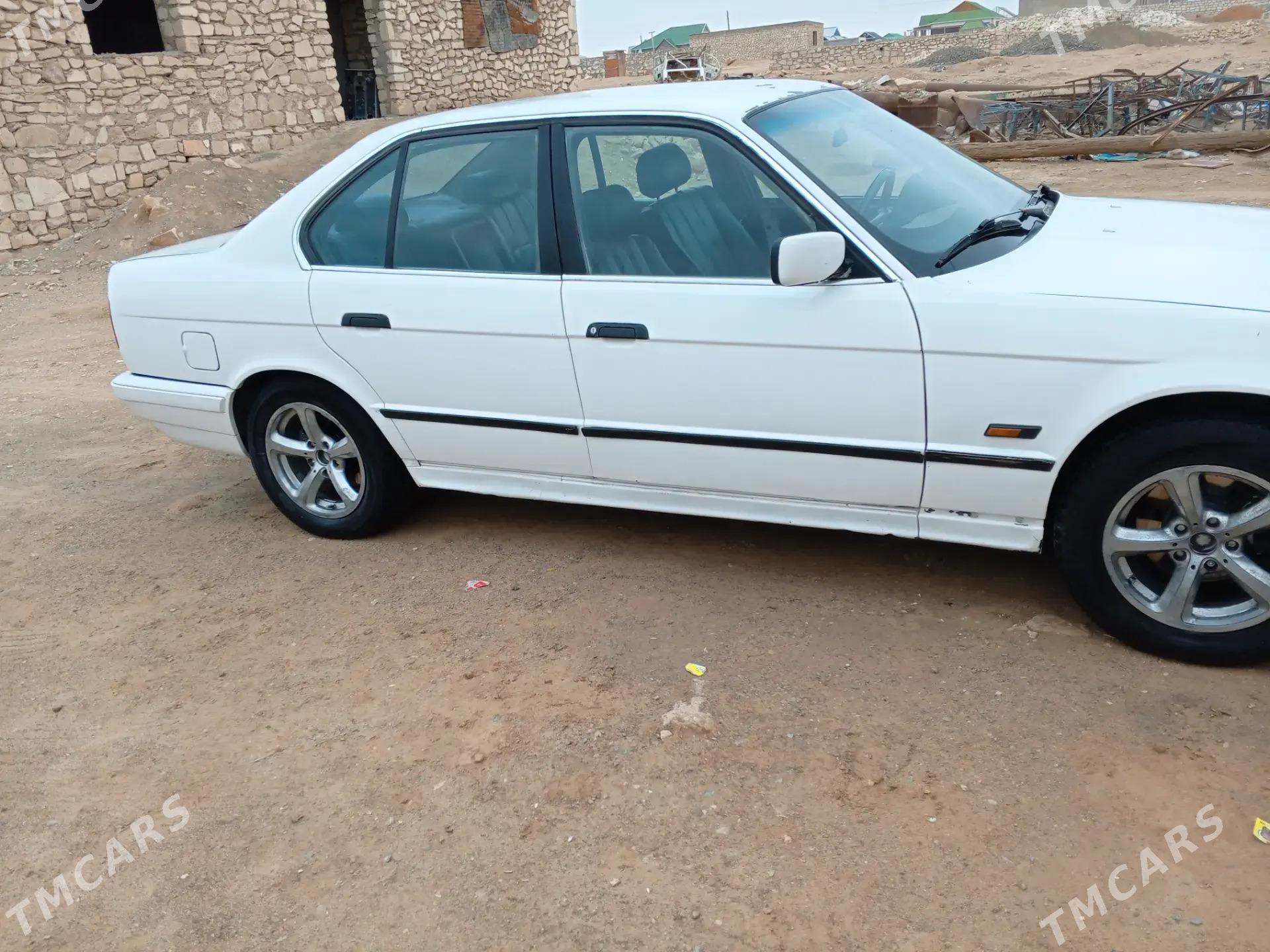 BMW 528 1990 - 60 000 TMT - Türkmenbaşy - img 1