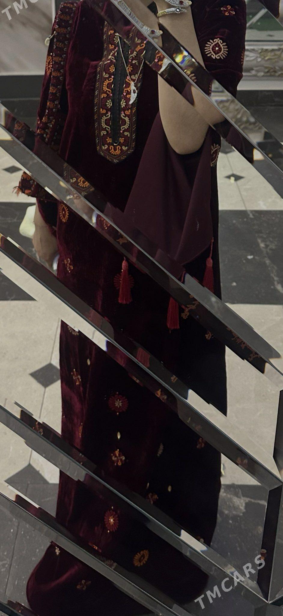 платье - Туркменабат - img 1