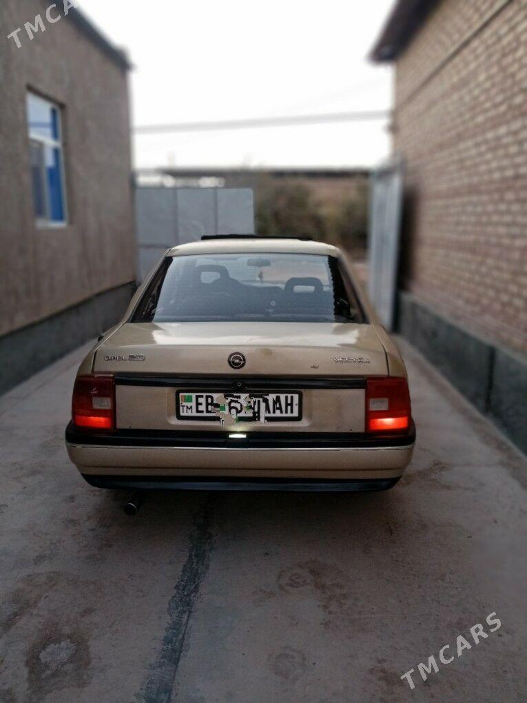 Opel Vectra 1991 - 25 000 TMT - Tejen - img 1