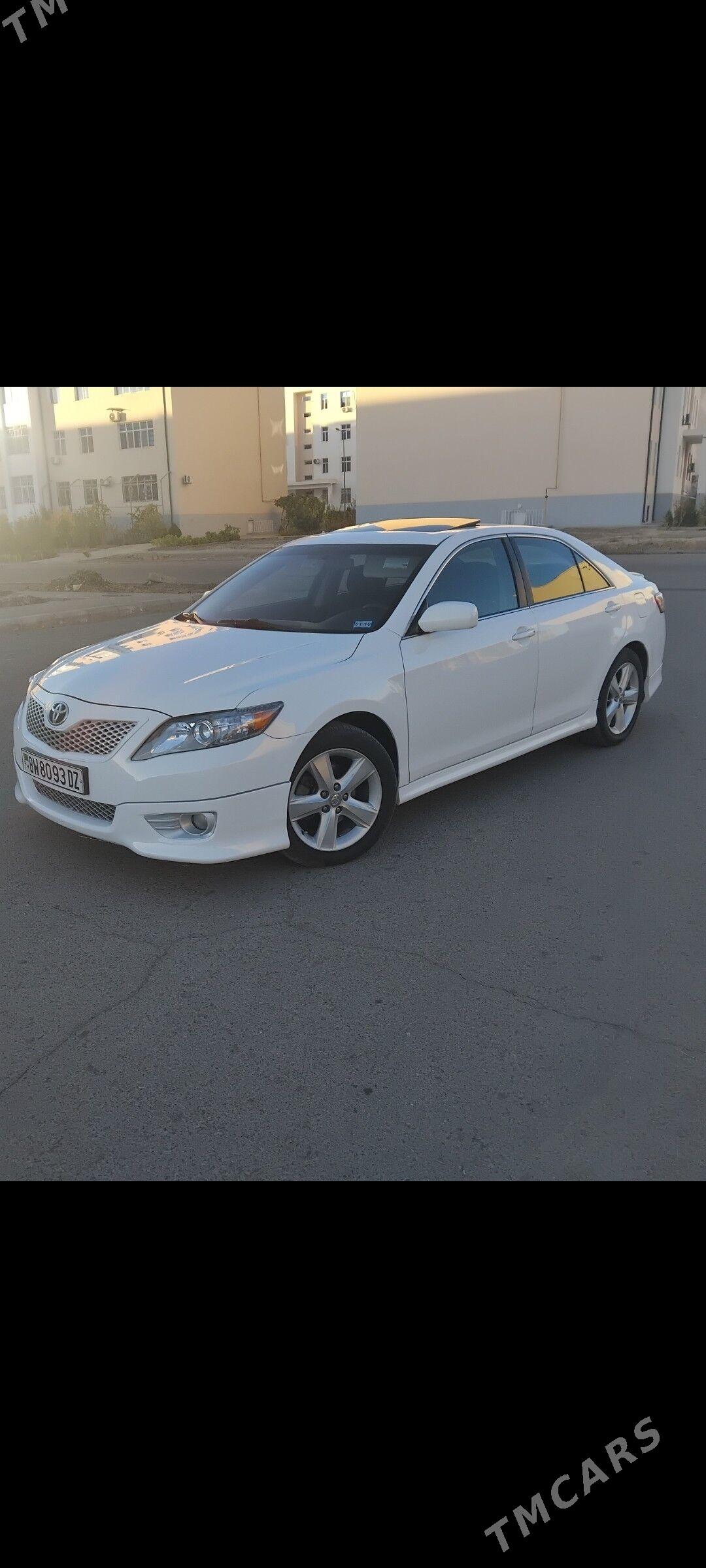 Toyota Camry 2010 - 275 000 TMT - Дашогуз - img 1