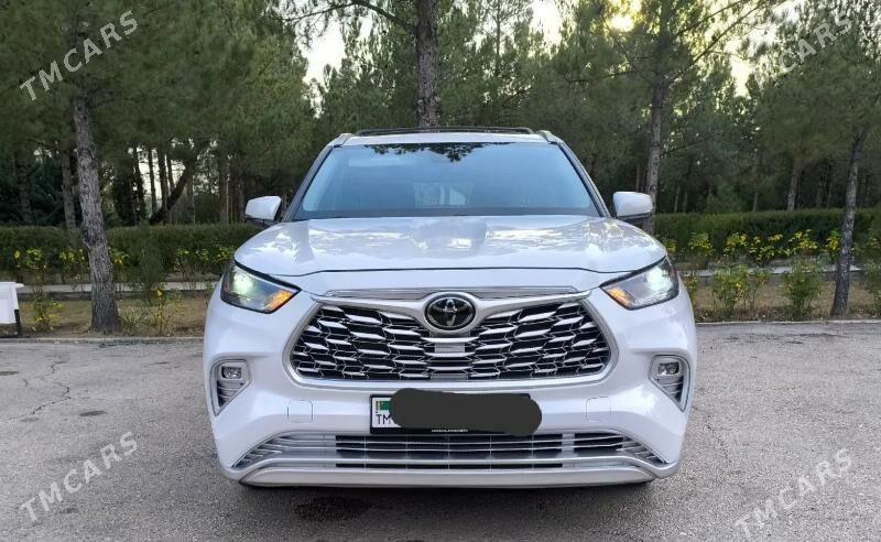 Toyota Highlander 2022 - 610 000 TMT - Балканабат - img 1