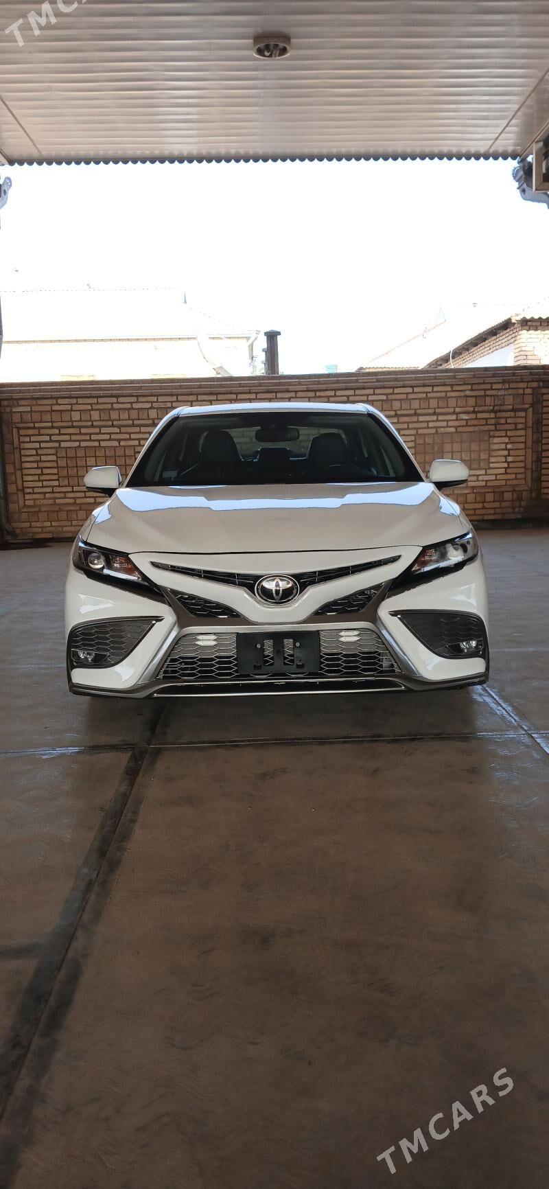 Toyota Camry 2021 - 325 000 TMT - Мары - img 1