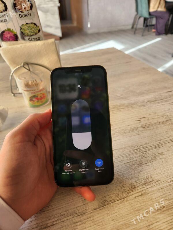 iPhone 12 pro - Mary - img 1