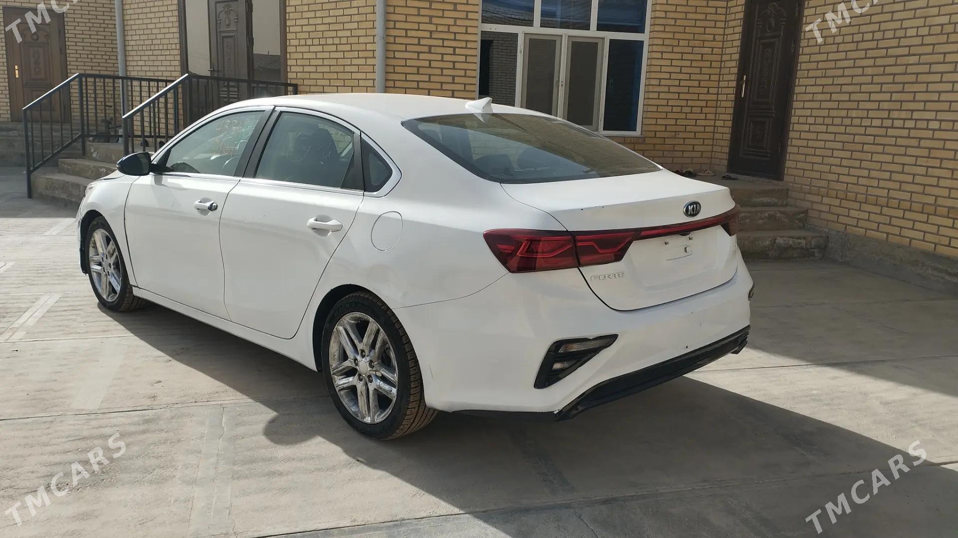 Kia Forte 2021 - 196 000 TMT - Мары - img 1