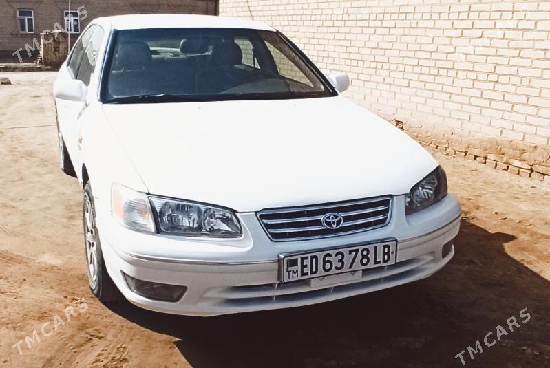 Toyota Camry 1998 - 130 000 TMT - Халач - img 1