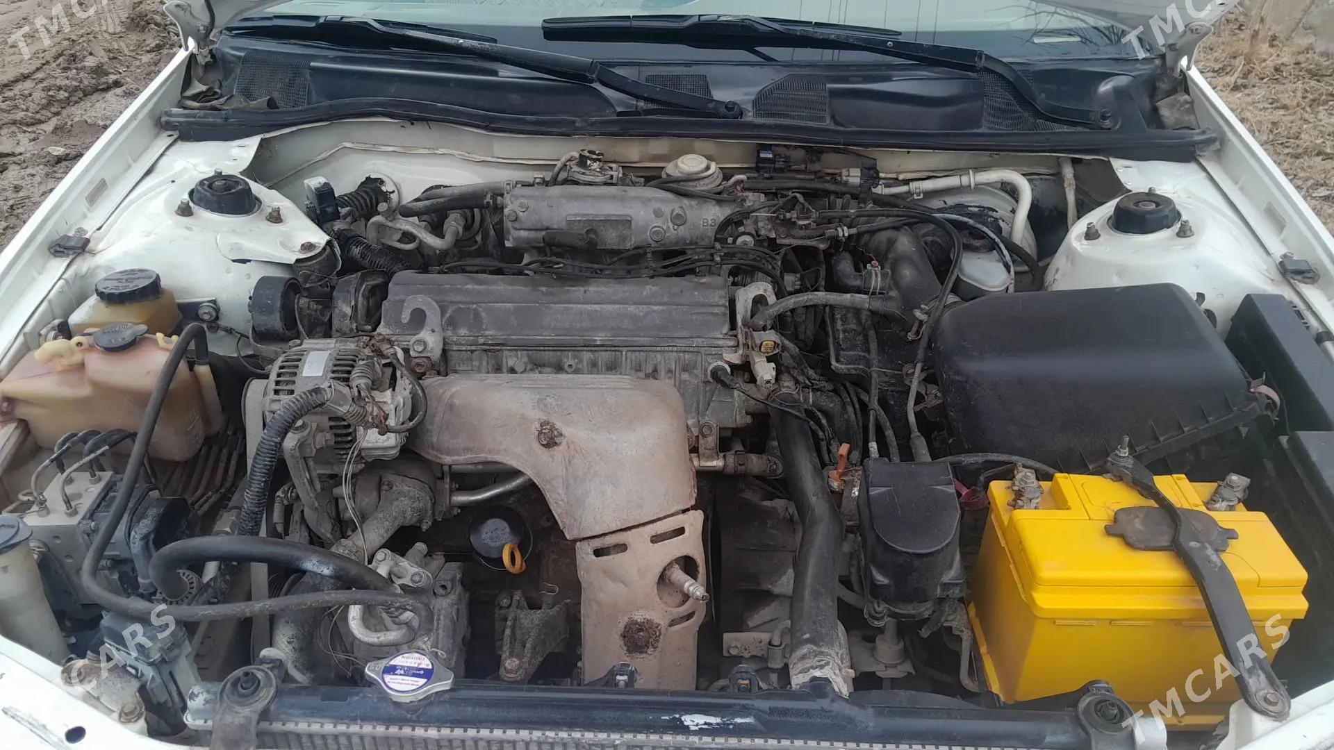 Toyota Camry 1997 - 140 000 TMT - Кёнеургенч - img 1