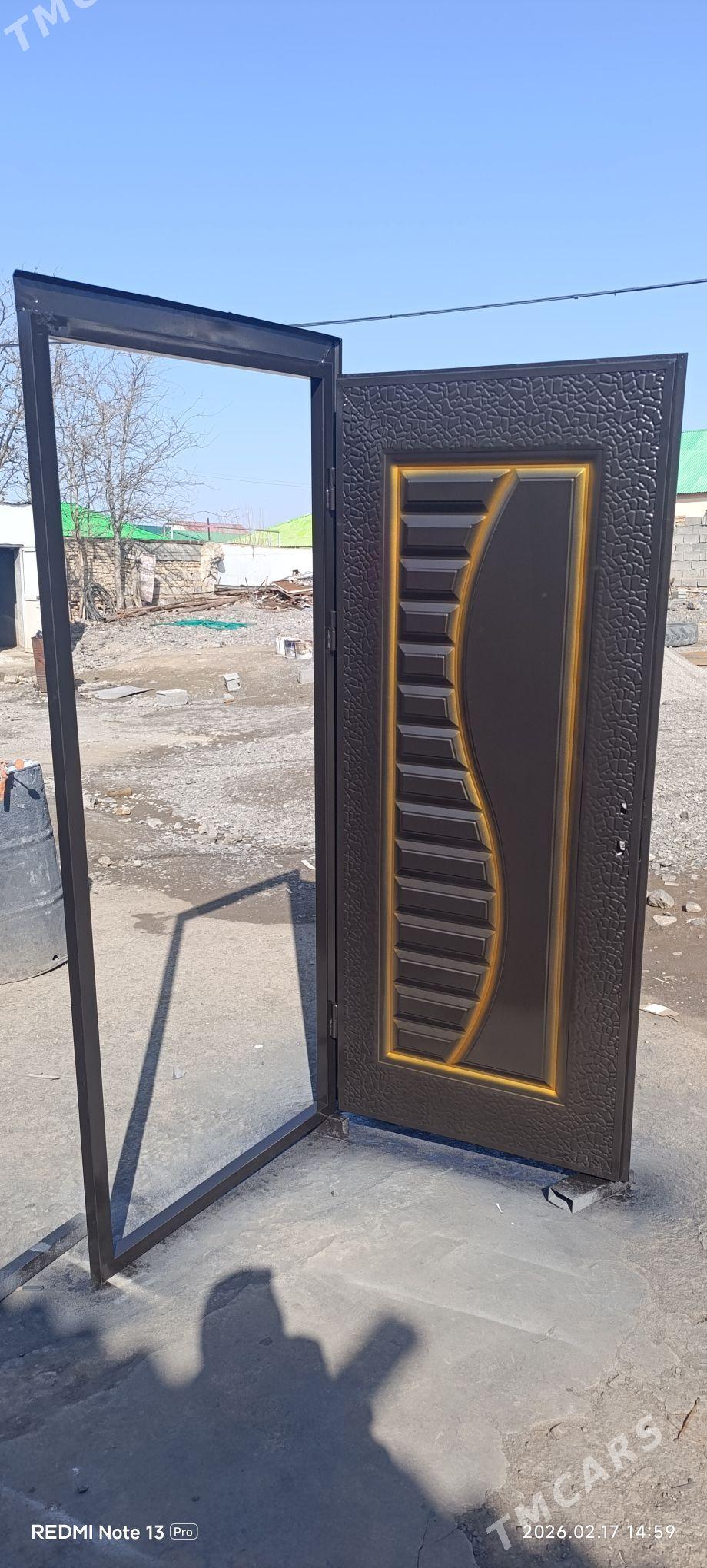 Daşky gapy - Ашхабад - img 1