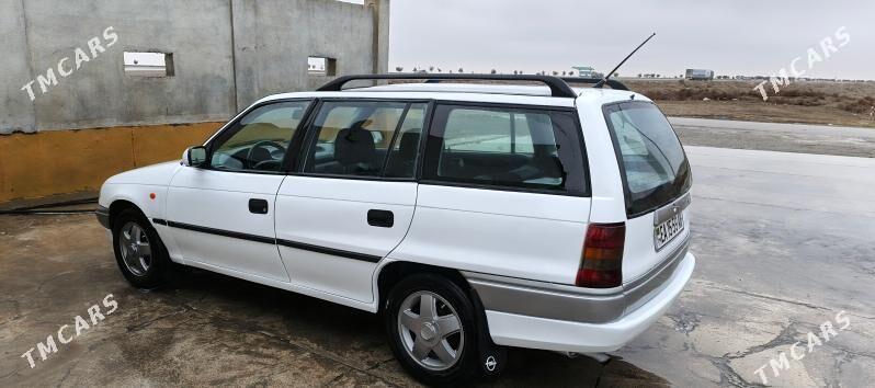 Opel Astra 1994 - 50 000 TMT - Бахарден - img 1