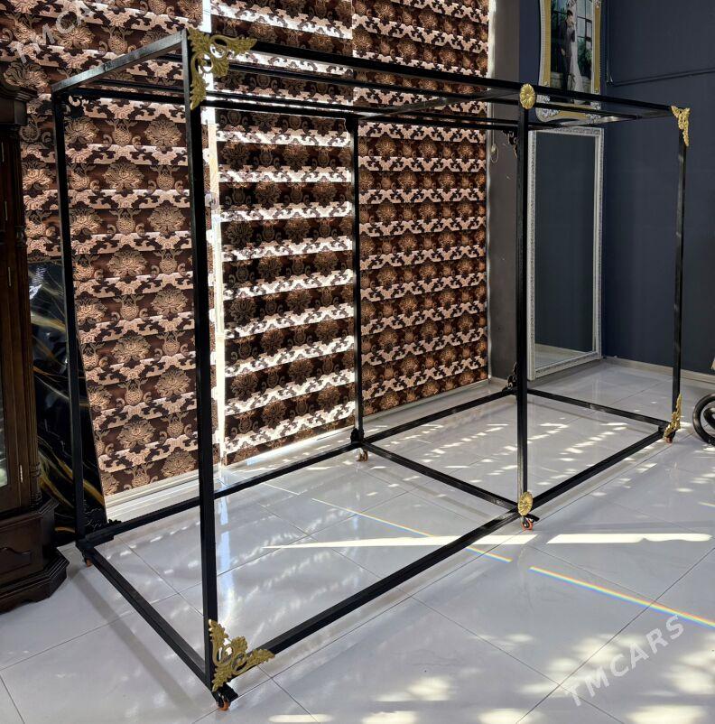 Вешалка, Koynek asylyan - Ак-Бугдайский этрап - img 1