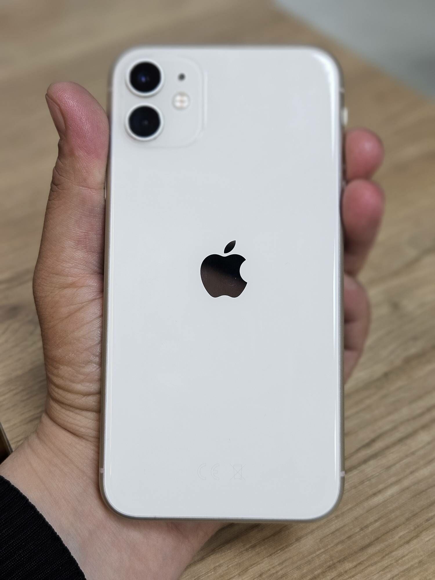 iphone11 128gb kredit️ - Garaşsyzlygyň 15 ýyllygy Söwda Merkezi - img 1