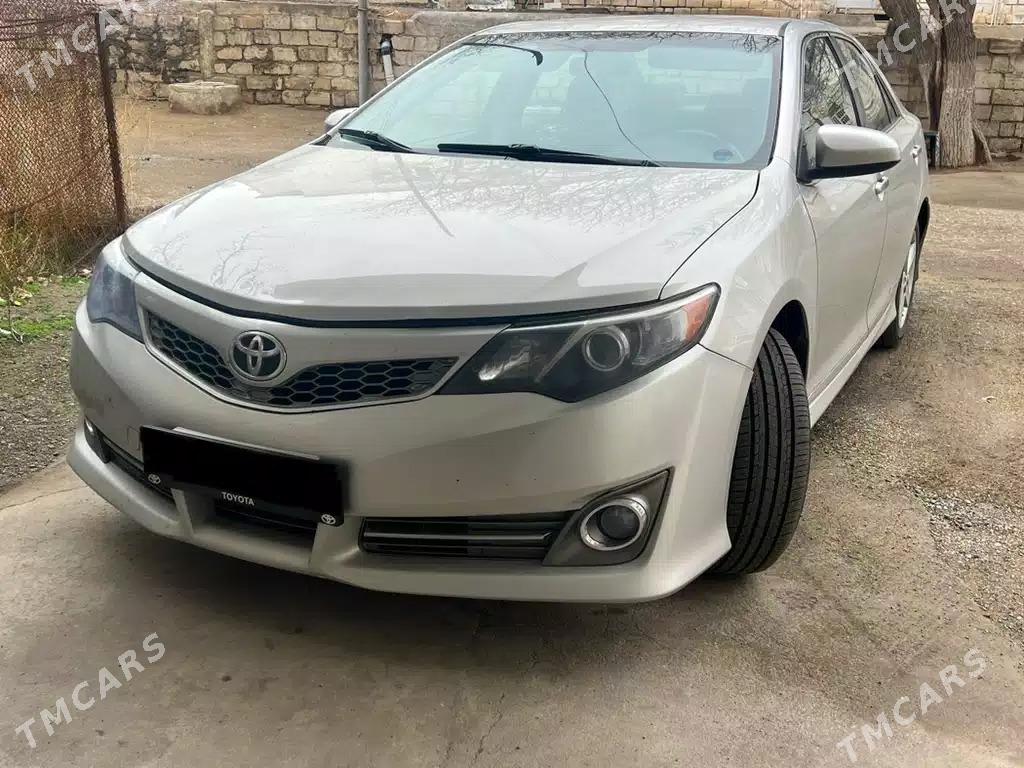 Toyota Camry 2012 - 217 000 TMT - Gyzylarbat - img 1