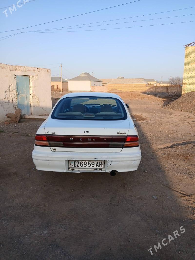 Nissan Cefiro 1995 - 50 000 TMT - Sarahs - img 1