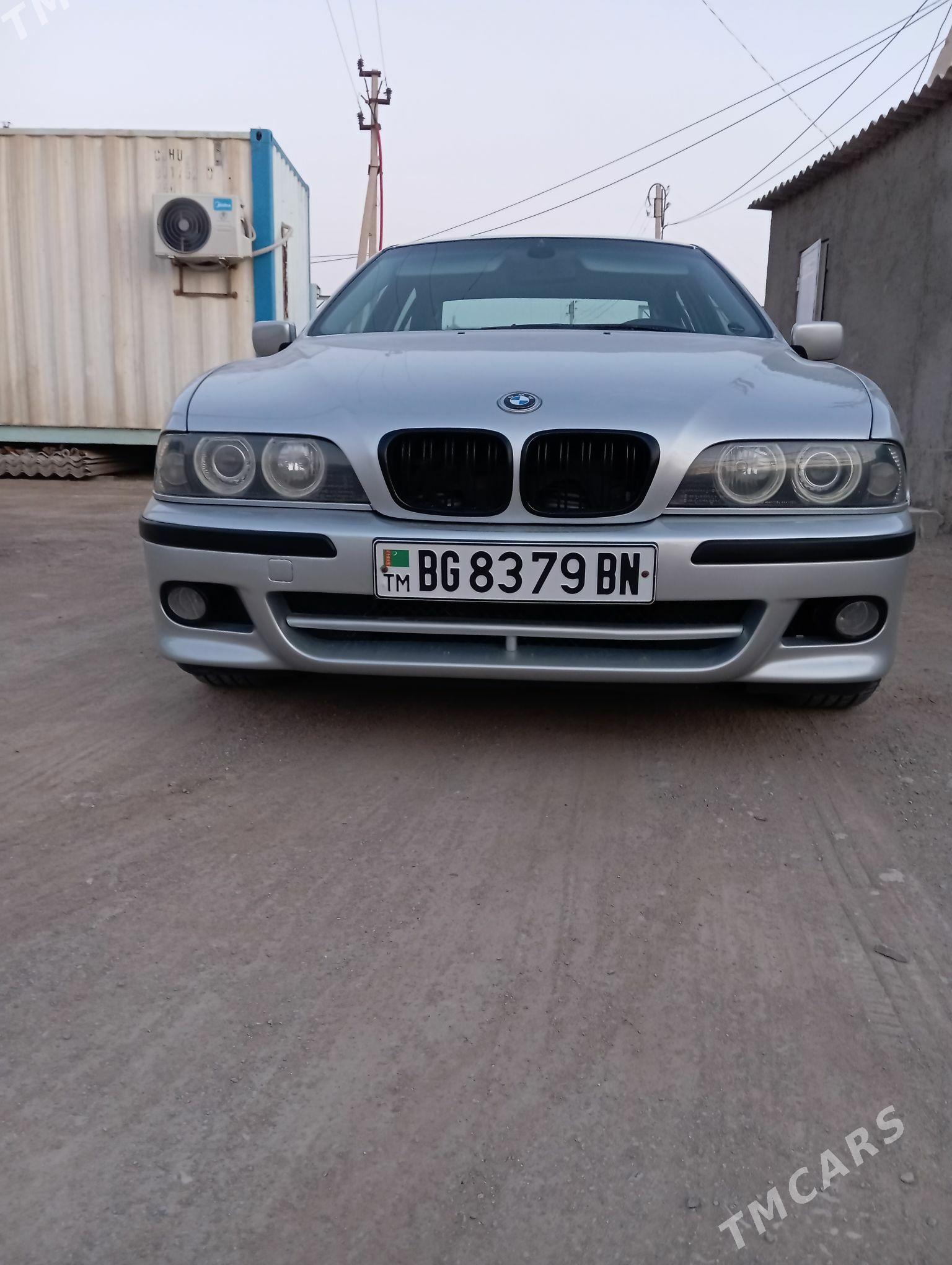 BMW E39 1998 - 105 000 TMT - Gumdag - img 1