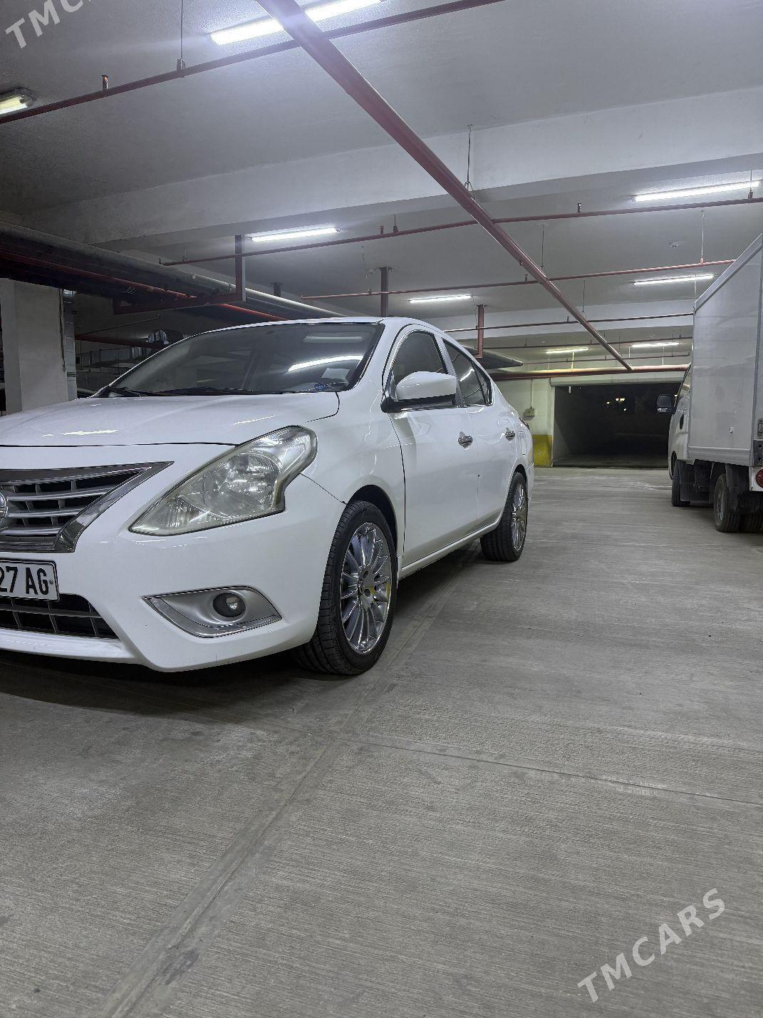 Nissan Versa 2017 - 140 000 TMT - ул. Московская (10 йыл абаданчылык ш.) - img 1