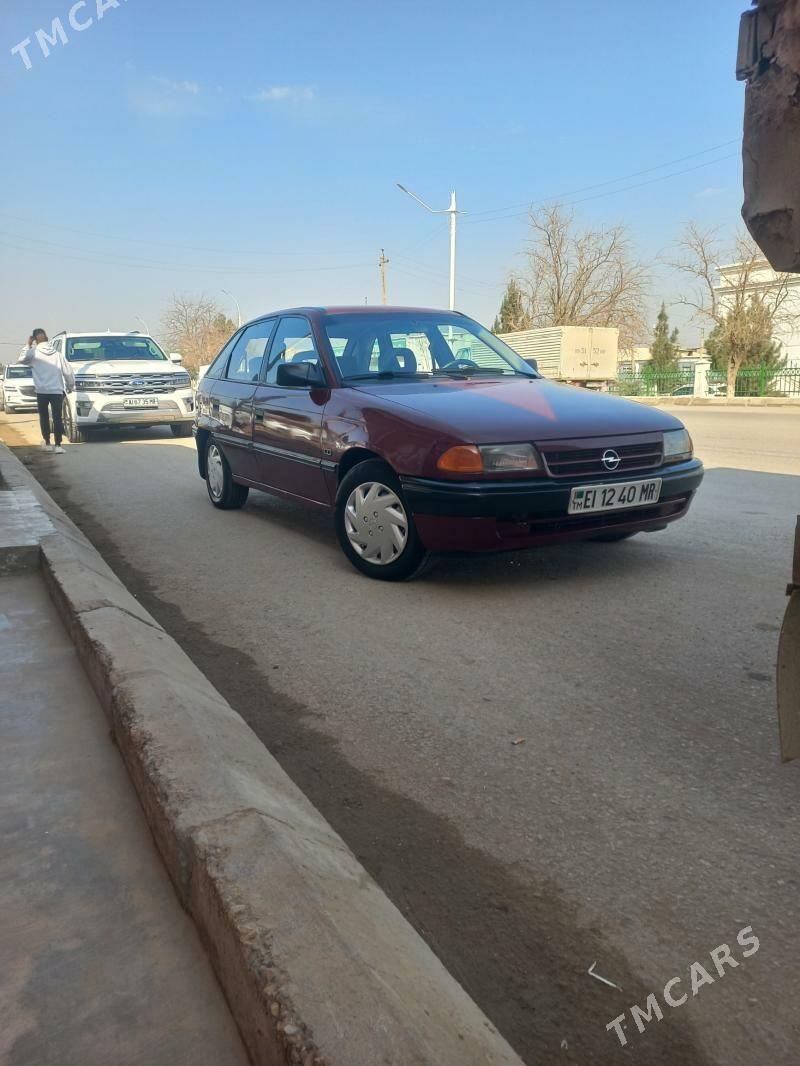 Opel Astra 1993 - 42 000 TMT - Мары - img 1