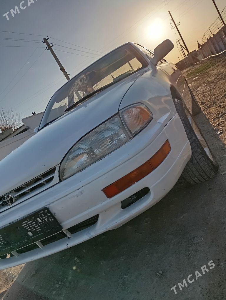 Toyota Camry 1993 - 97 000 TMT - Гызыларбат - img 1
