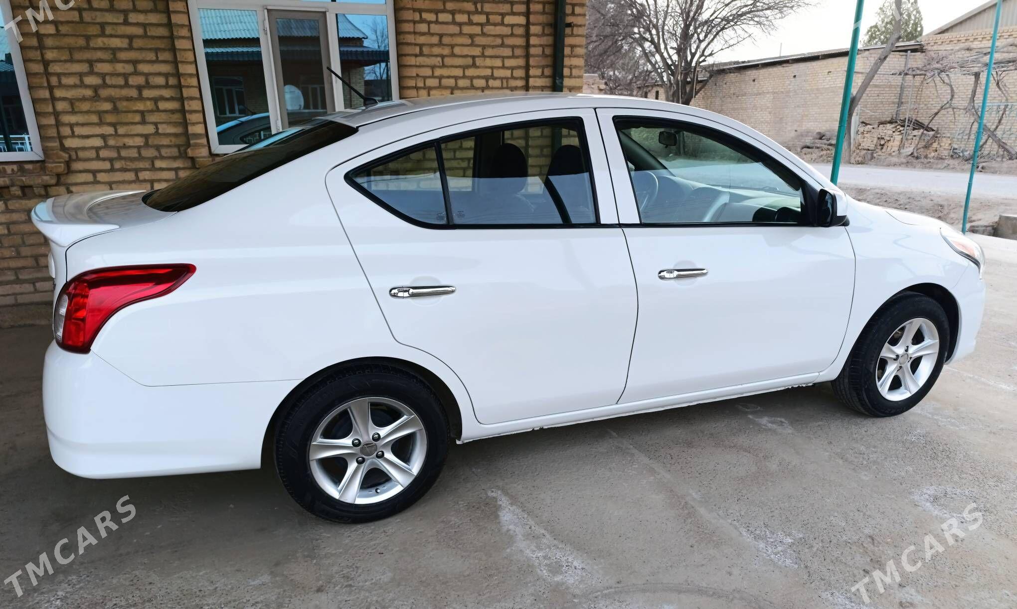 Nissan Versa 2016 - 160 000 TMT - Дянев - img 1