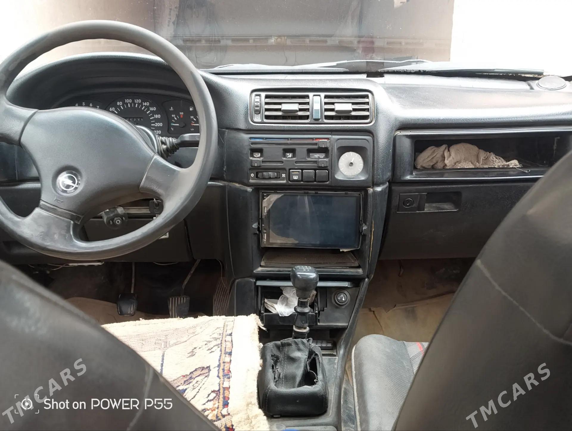 Opel Vectra 1992 - 25 000 TMT - Gubadag - img 1