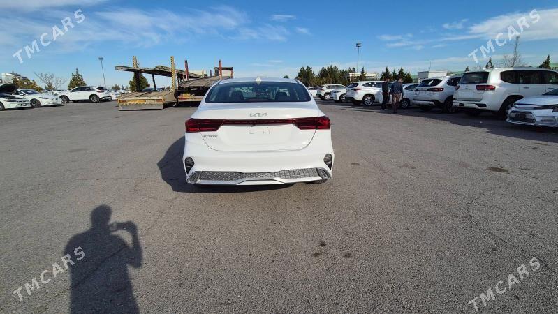 Kia Forte 2023 - 240 000 TMT - Hitrowka - img 1