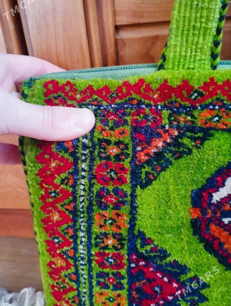 Haly sumka - Мир 2 - img 1