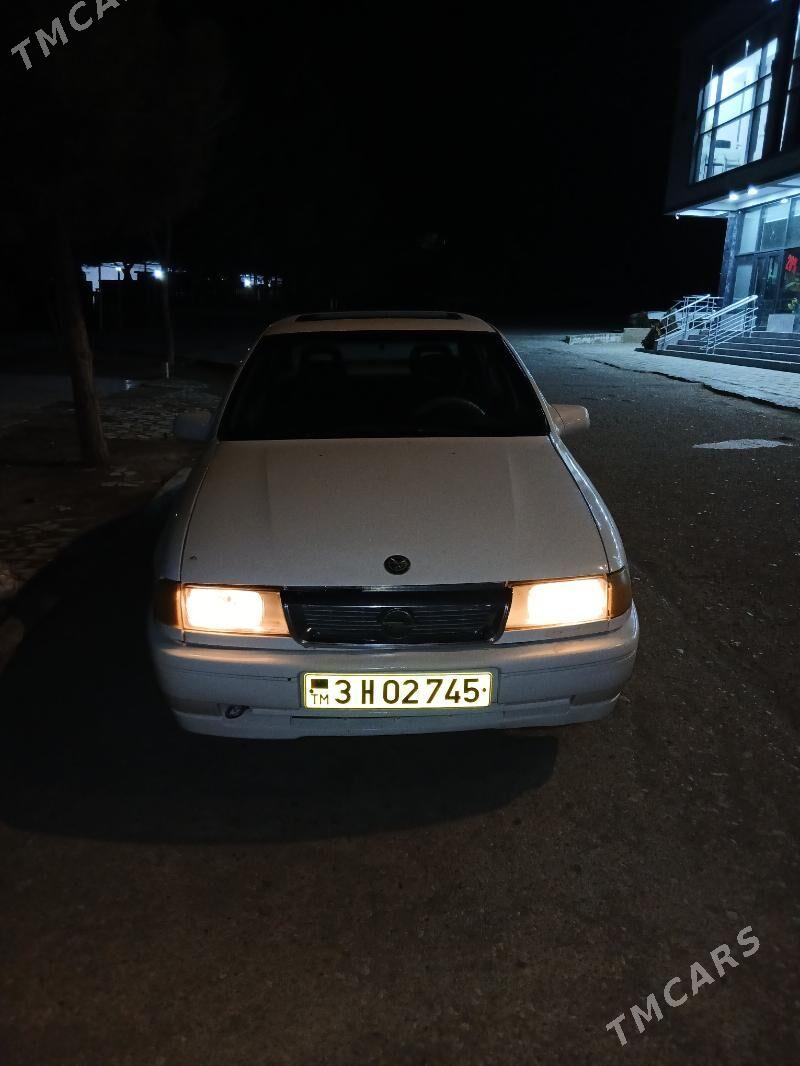 Opel Vectra 1991 - 34 000 TMT - Туркменбаши - img 1