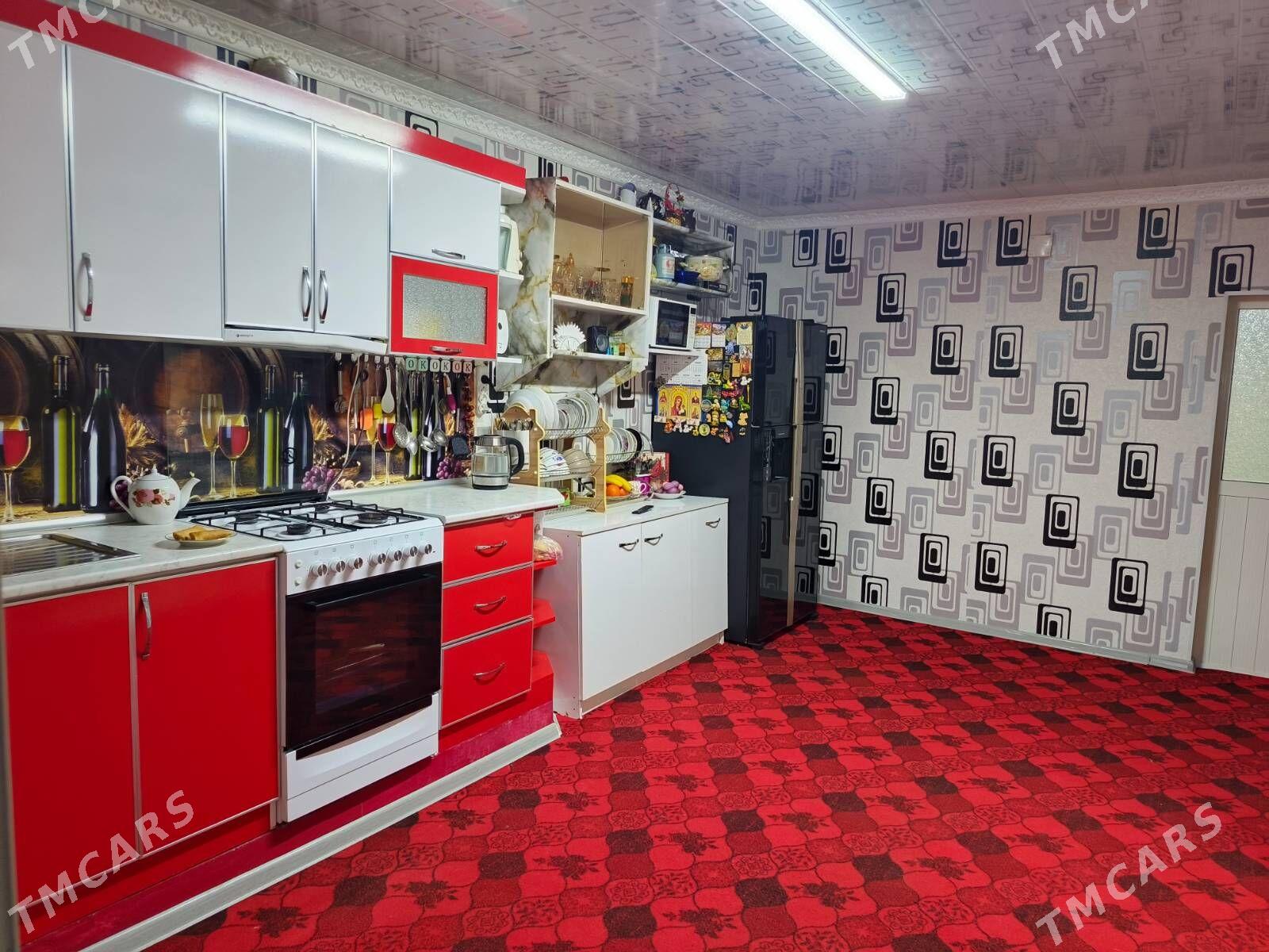 Şewçenko köçe, Howly jaýi - Мары - img 1