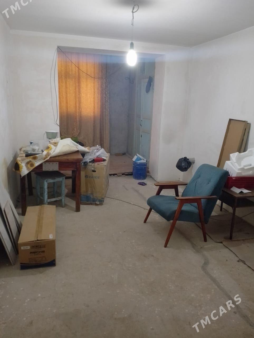 Лучда 3-ком 1-этж - Türkmenbaşy - img 1