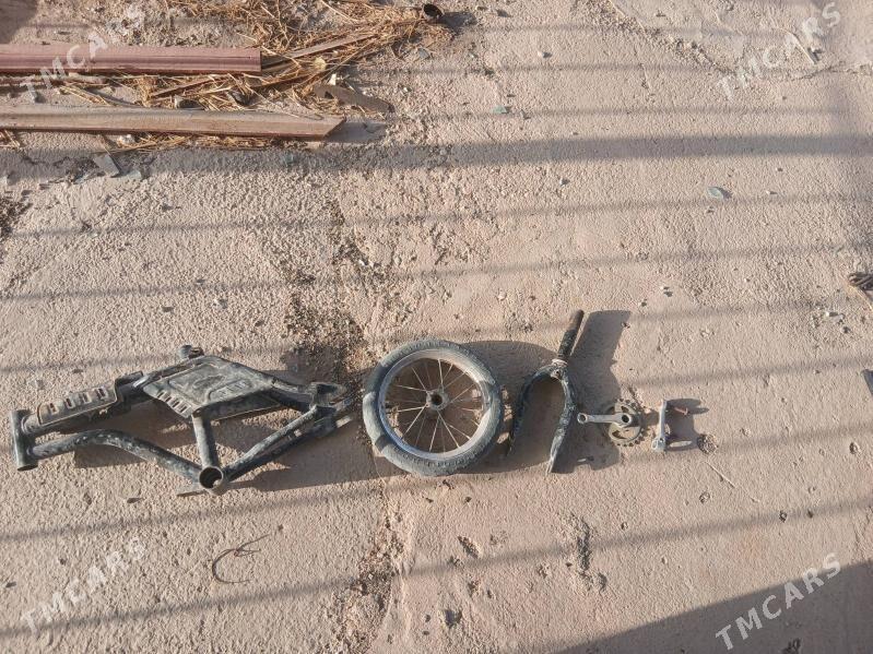 welik zapjaslar - Балканабат - img 1