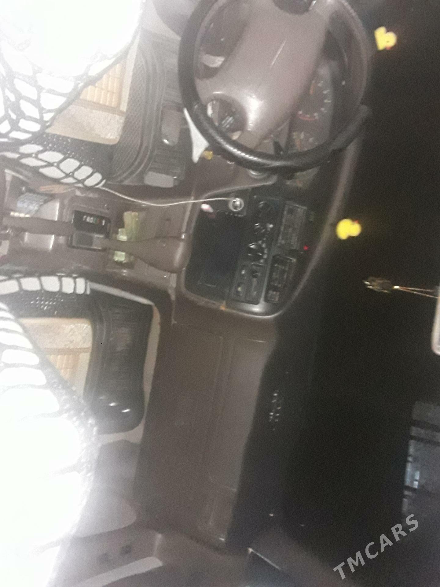 Toyota Camry 1993 - 103 000 TMT - Мары - img 1