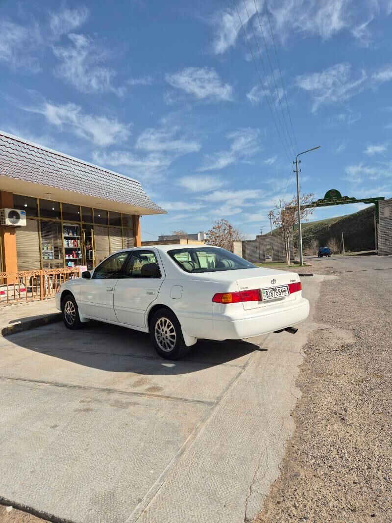 Toyota Camry 1999 - 130 000 TMT - Serhetabat (Guşgy) - img 1
