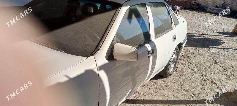 Opel Vectra 1992 - 30 000 TMT - Яшлык - img 1