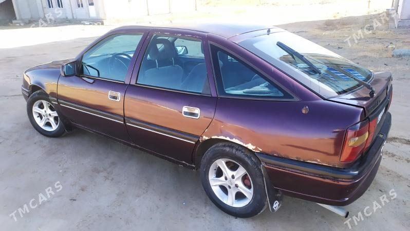 Opel Vectra 1994 - 35 000 TMT - Чарджоу - img 1