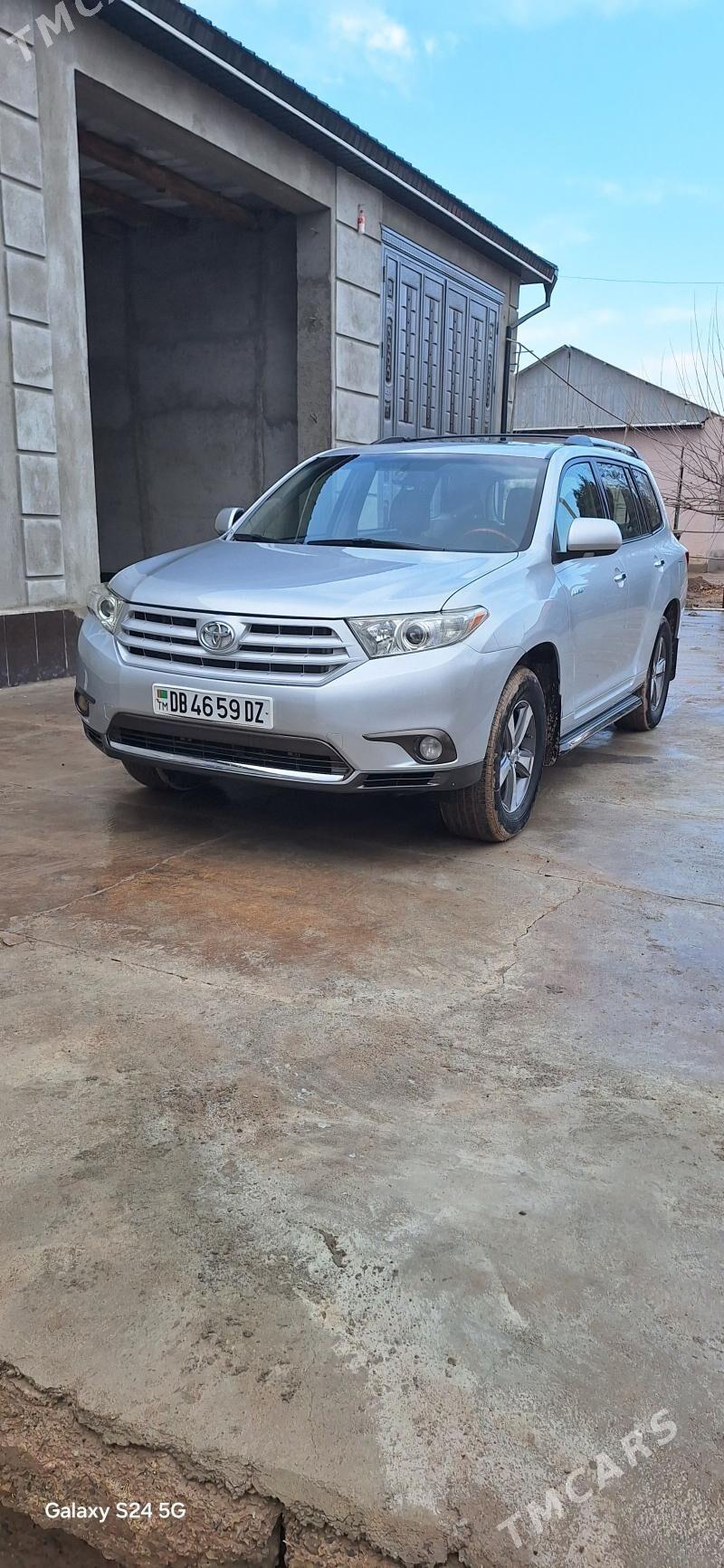 Toyota Highlander 2010 - 340 000 TMT - Кёнеургенч - img 1