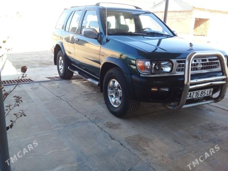 Nissan Pathfinder 1997 - 90 000 TMT - Саят - img 1