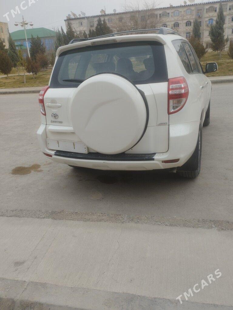 Toyota RAV4 2010 - 230 000 TMT - Халач - img 1
