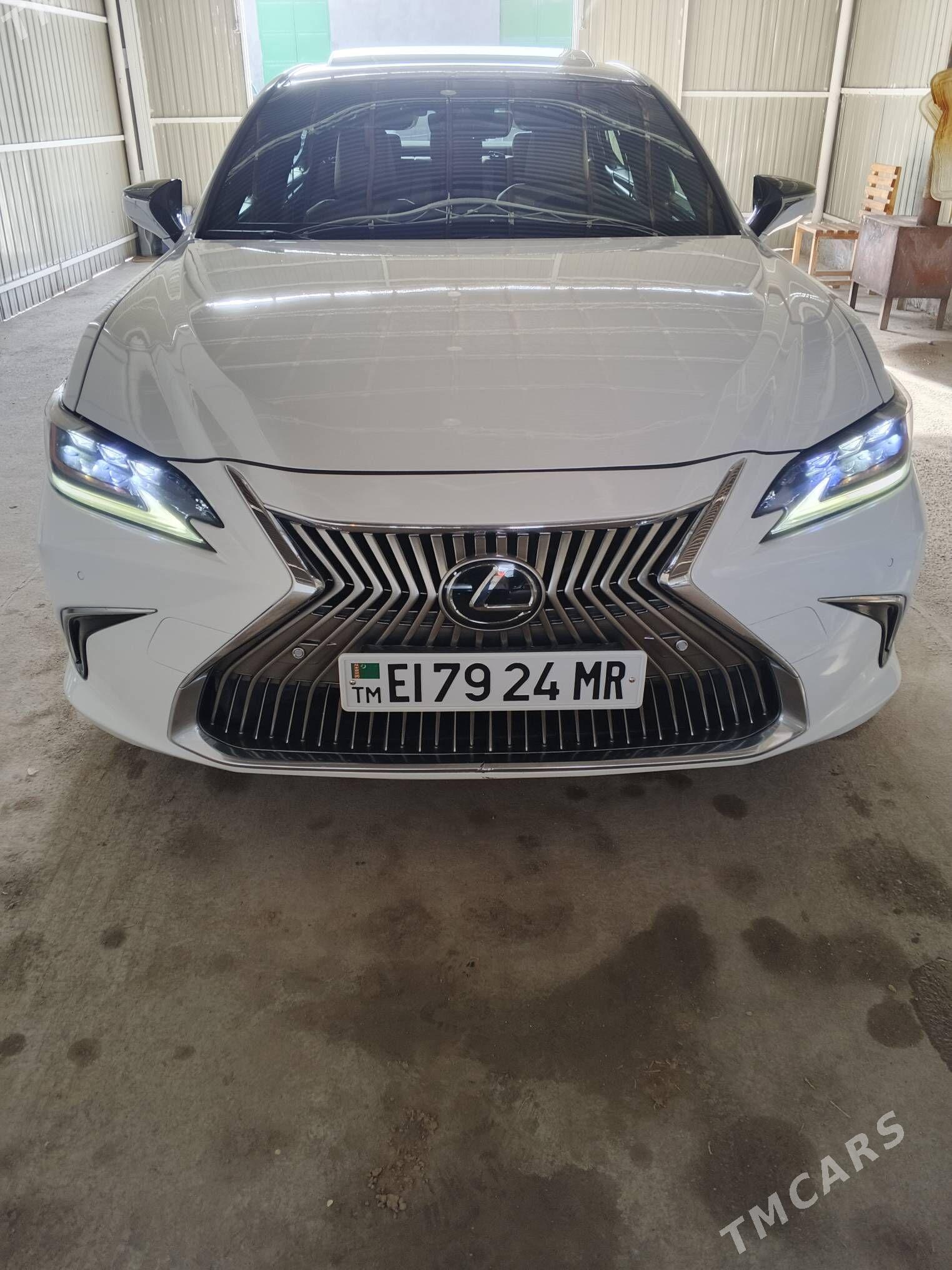 Lexus ES 350 2019 - 500 000 TMT - Мары - img 1