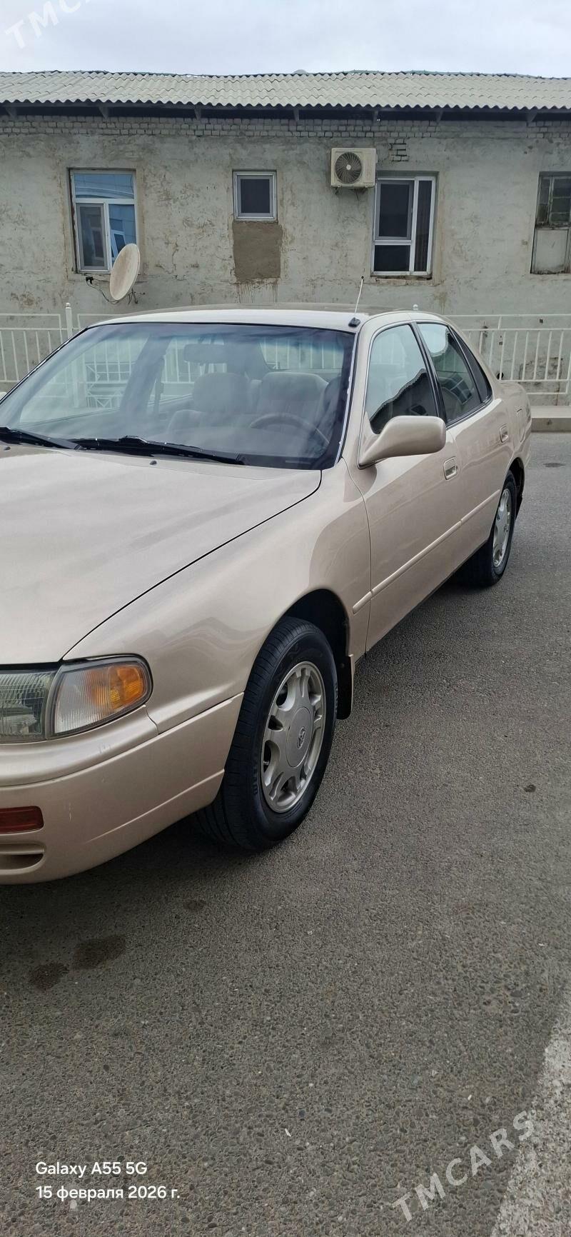 Toyota Camry 1995 - 125 000 TMT - Мары - img 1