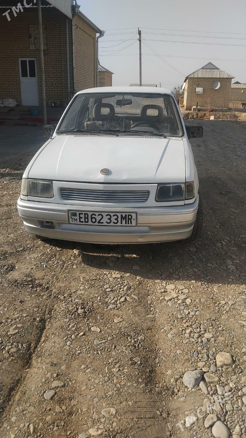 Opel Corsa 1990 - 12 000 TMT - Мары - img 1