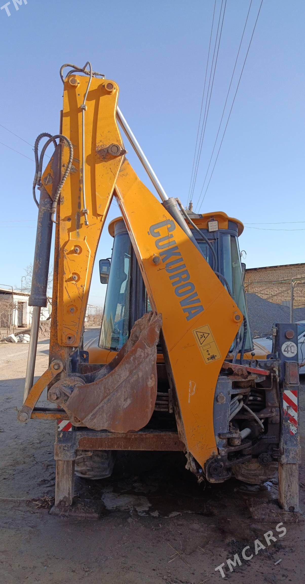 JCB 3CX ECO 2013 - 450 000 TMT - Дянев - img 1