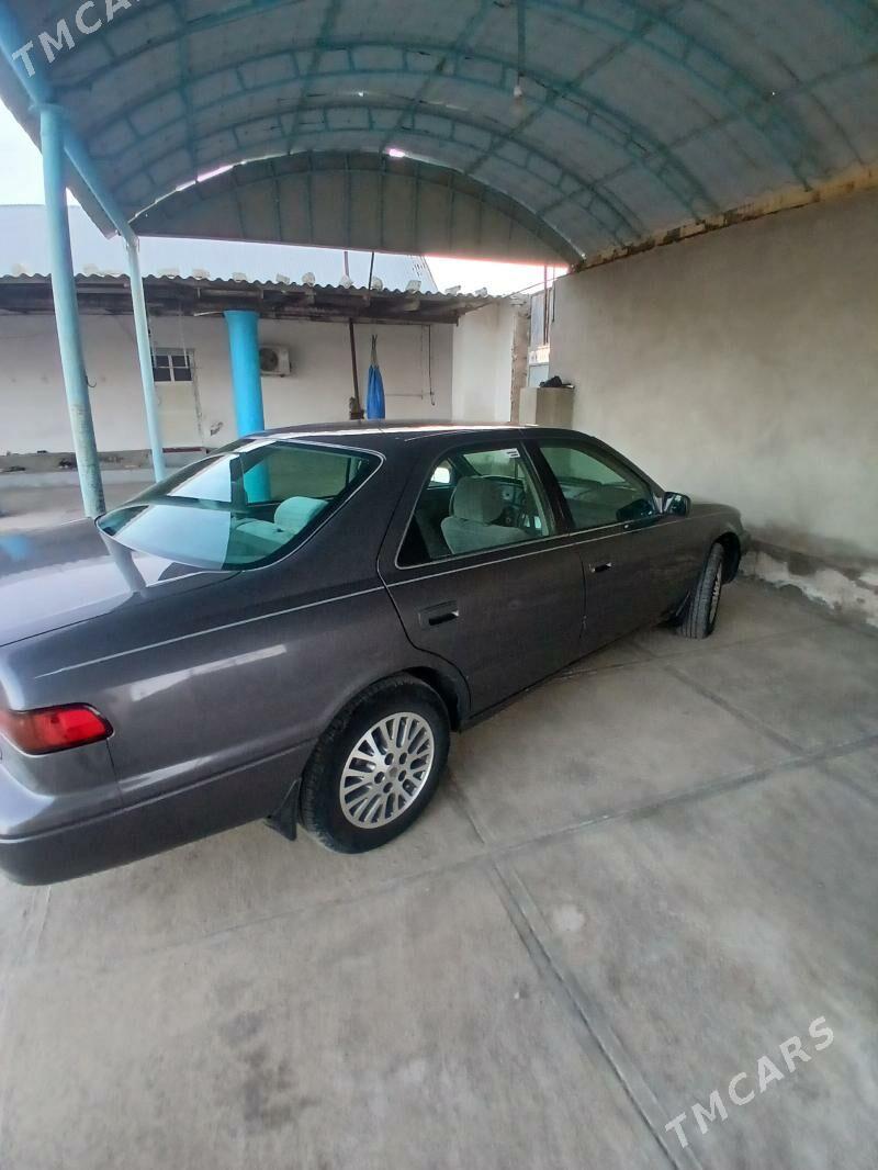 Toyota Camry 1998 - 165 000 TMT - Достлук - img 1