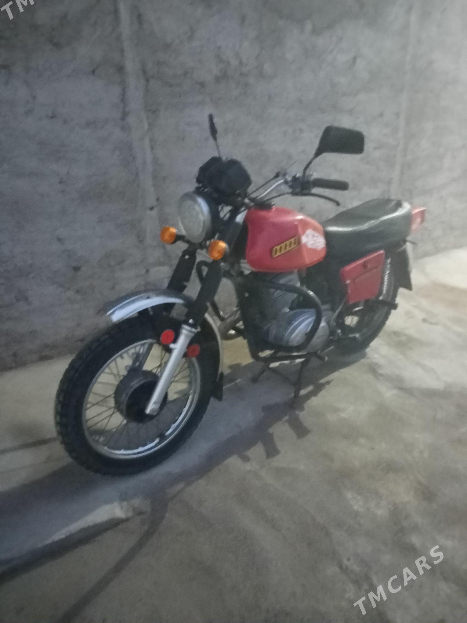 Iž Planeta 5 2015 - 30 000 TMT - Бахарден - img 1